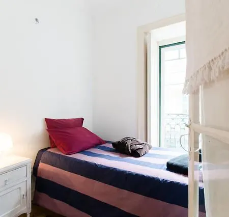 Central Terrace Apartment *